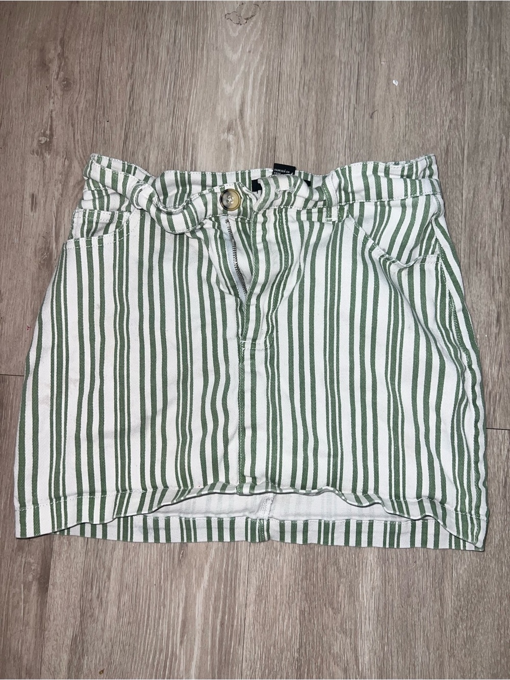 Forever 21 Vintage Green and White Striped Paperbag Mini Skirt